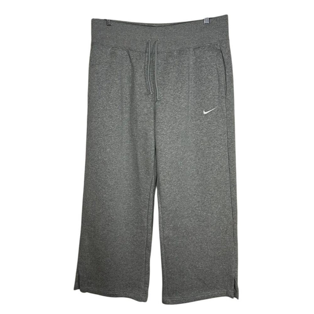 Nike Women's Gray Cropped Pants